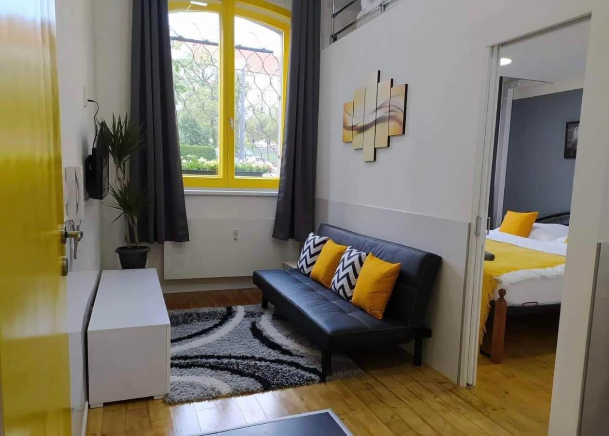 Lyly Apartment - Modern Apartment With Free Parking Prague Exterior photo