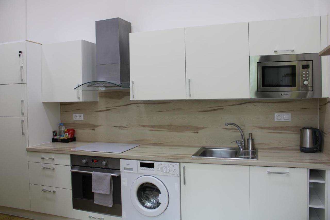 Lyly Apartment - Modern Apartment With Free Parking Prague Exterior photo